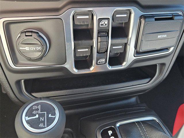 new 2025 Jeep Wrangler car, priced at $47,284