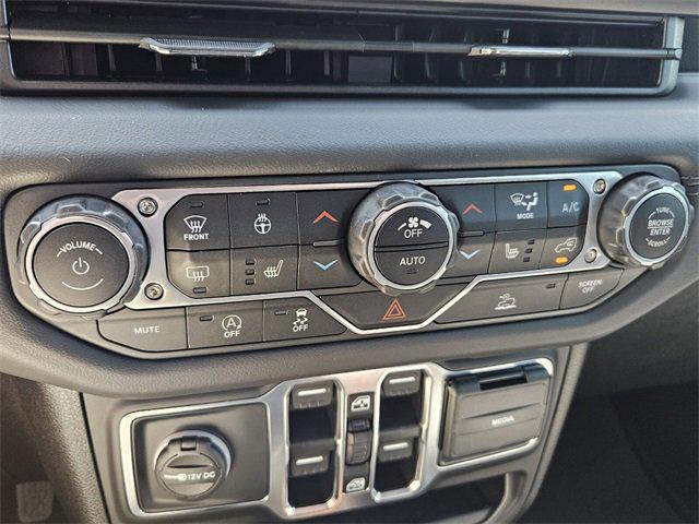 new 2025 Jeep Wrangler car, priced at $47,284