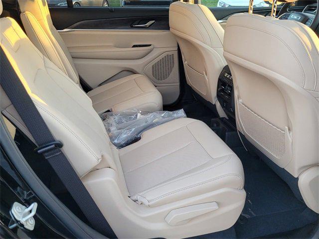 new 2024 Jeep Grand Cherokee L car, priced at $41,984