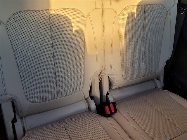 new 2024 Jeep Grand Cherokee L car, priced at $41,984