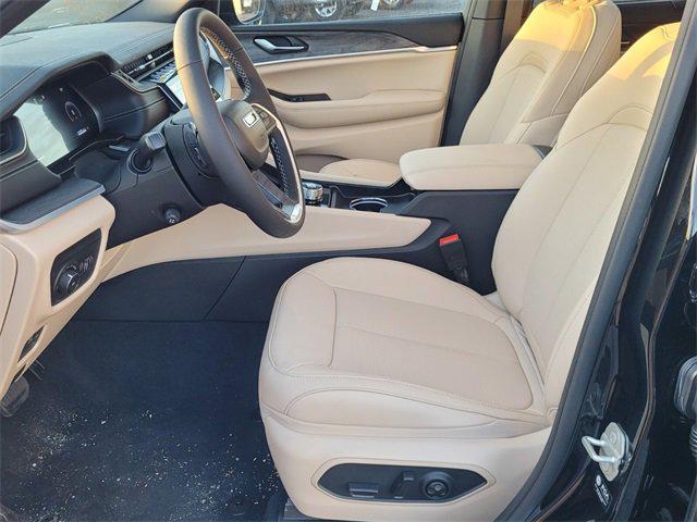 new 2024 Jeep Grand Cherokee L car, priced at $41,984
