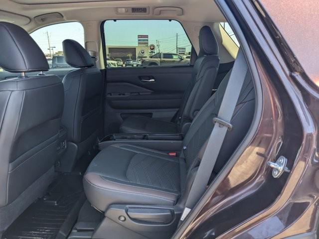 used 2022 Nissan Pathfinder car, priced at $40,999