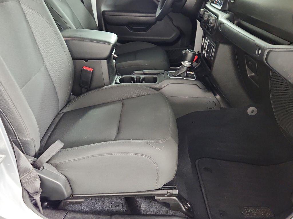 used 2023 Jeep Gladiator car, priced at $35,560