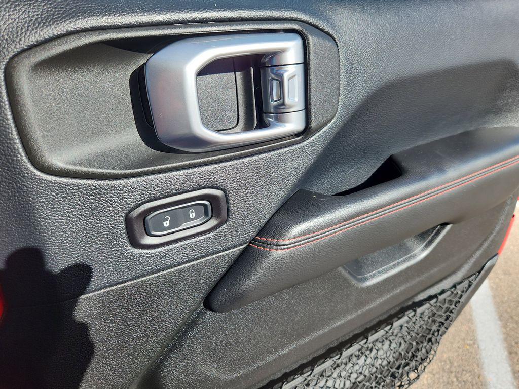 used 2018 Jeep Wrangler Unlimited car, priced at $34,546