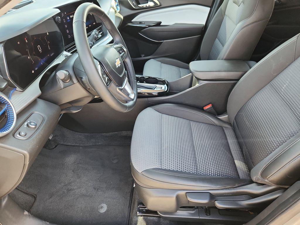 used 2024 Chevrolet Trax car, priced at $20,507