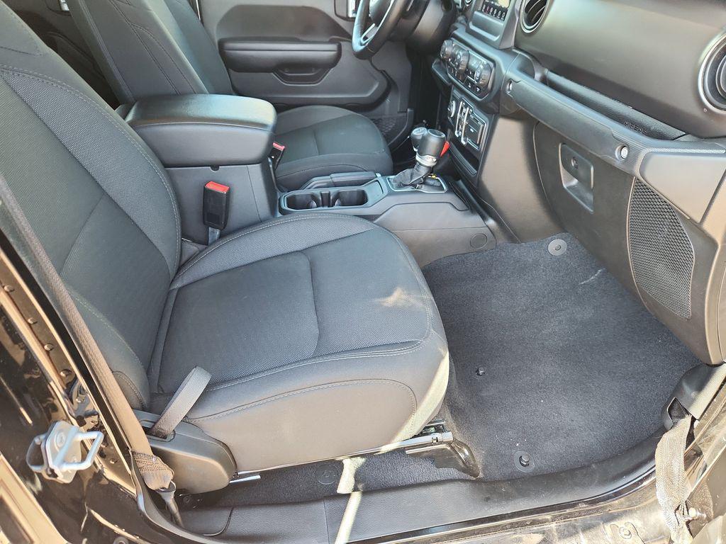 used 2020 Jeep Gladiator car, priced at $30,117