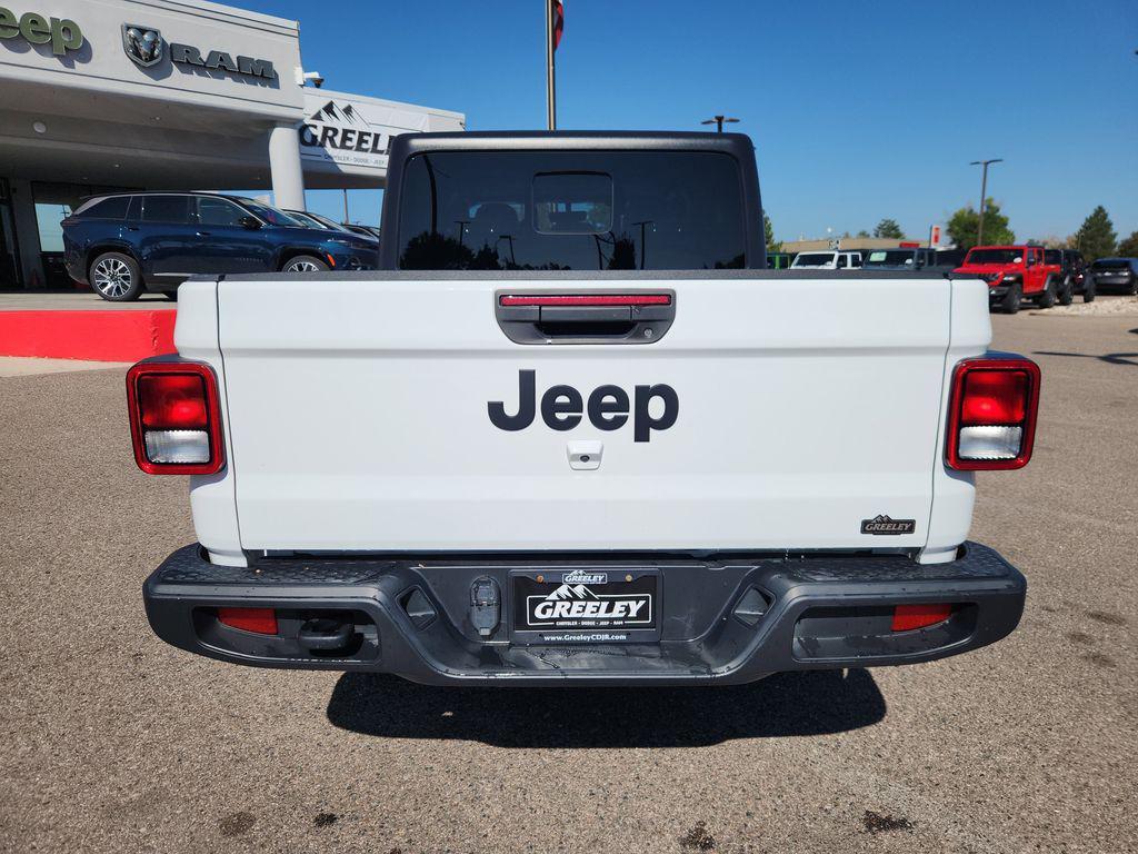 used 2021 Jeep Gladiator car, priced at $29,398