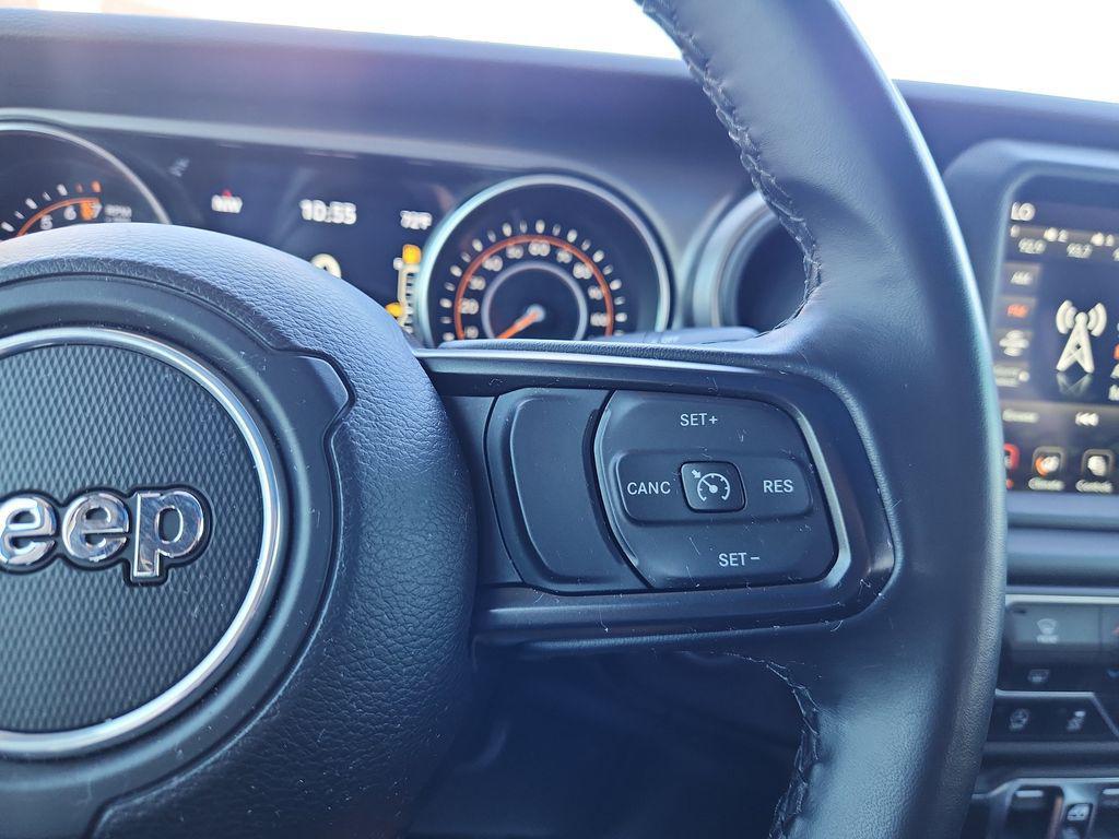 used 2021 Jeep Gladiator car, priced at $29,398