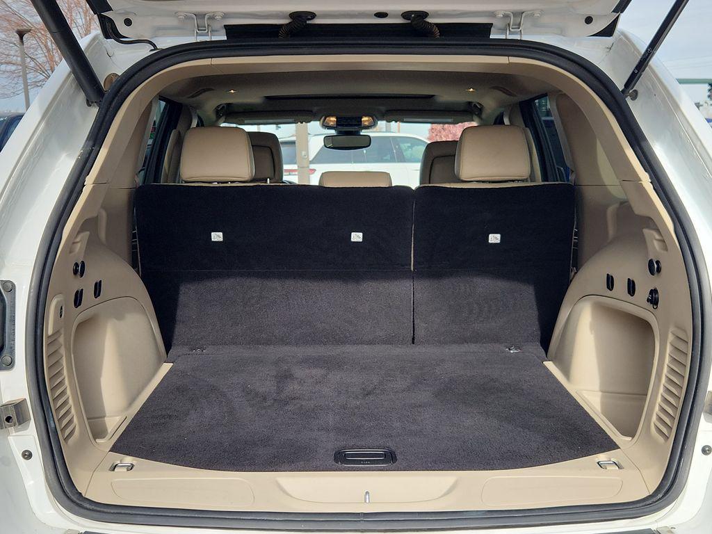 used 2021 Jeep Grand Cherokee car, priced at $23,789