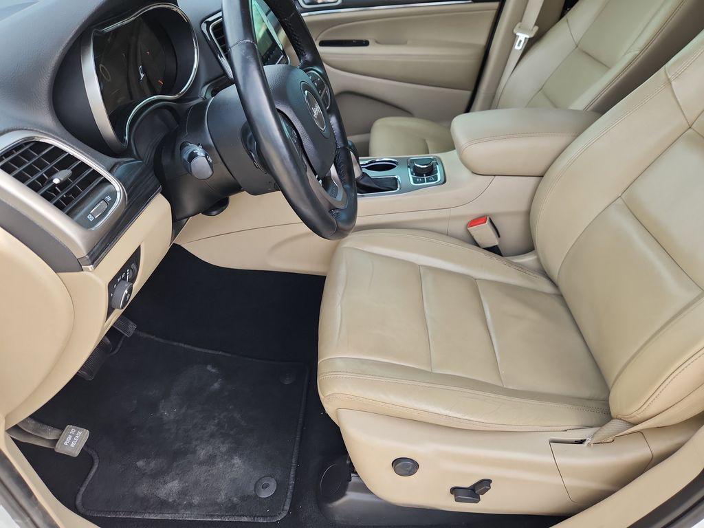 used 2021 Jeep Grand Cherokee car, priced at $23,789