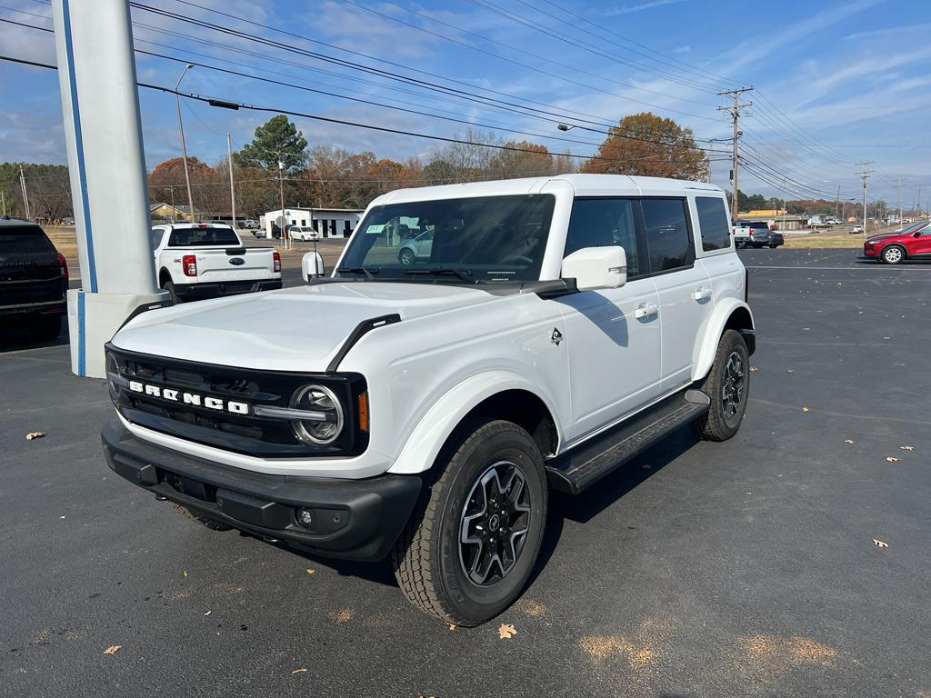 new 2025 Ford Bronco car, priced at $57,760