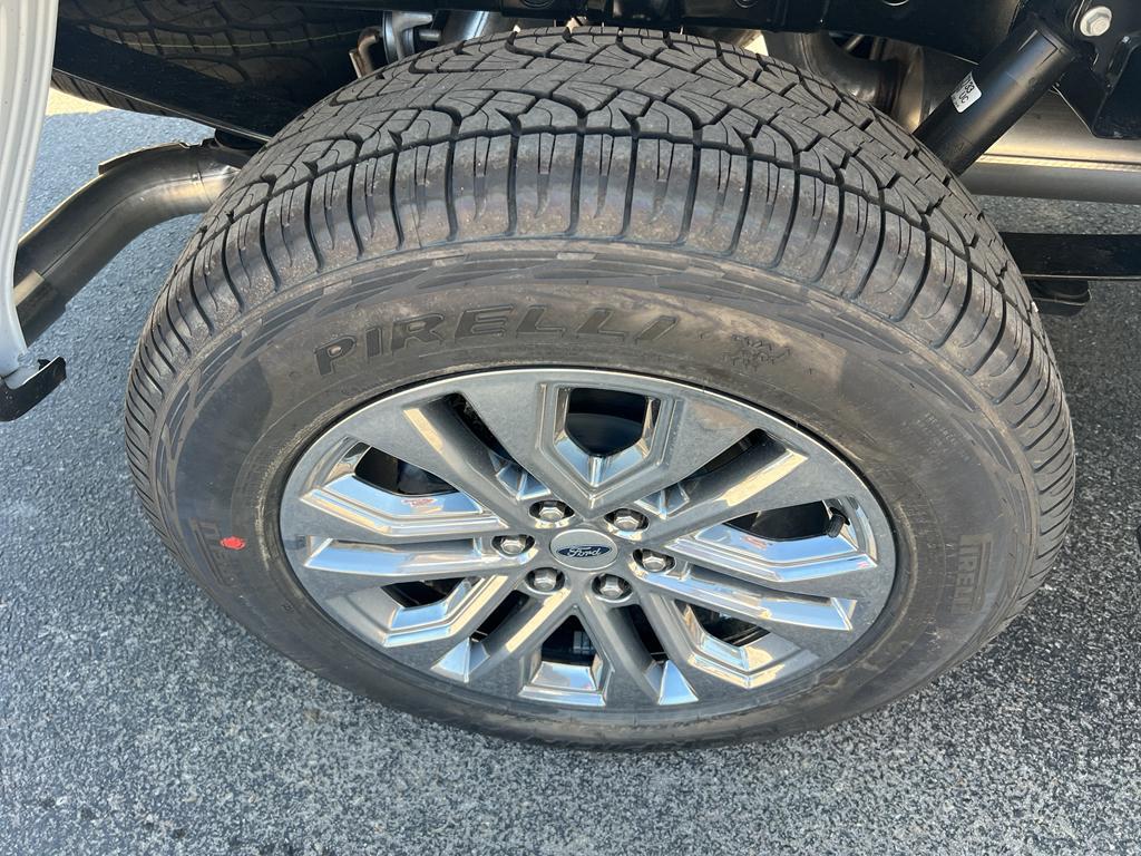 new 2025 Ford F-150 car, priced at $58,976