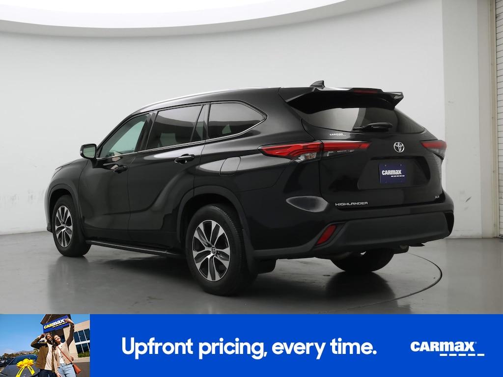 used 2021 Toyota Highlander car, priced at $34,998