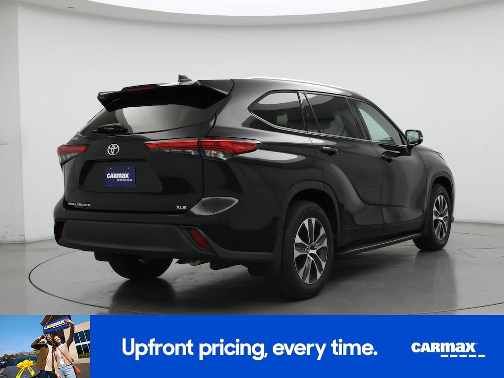 used 2021 Toyota Highlander car, priced at $34,998