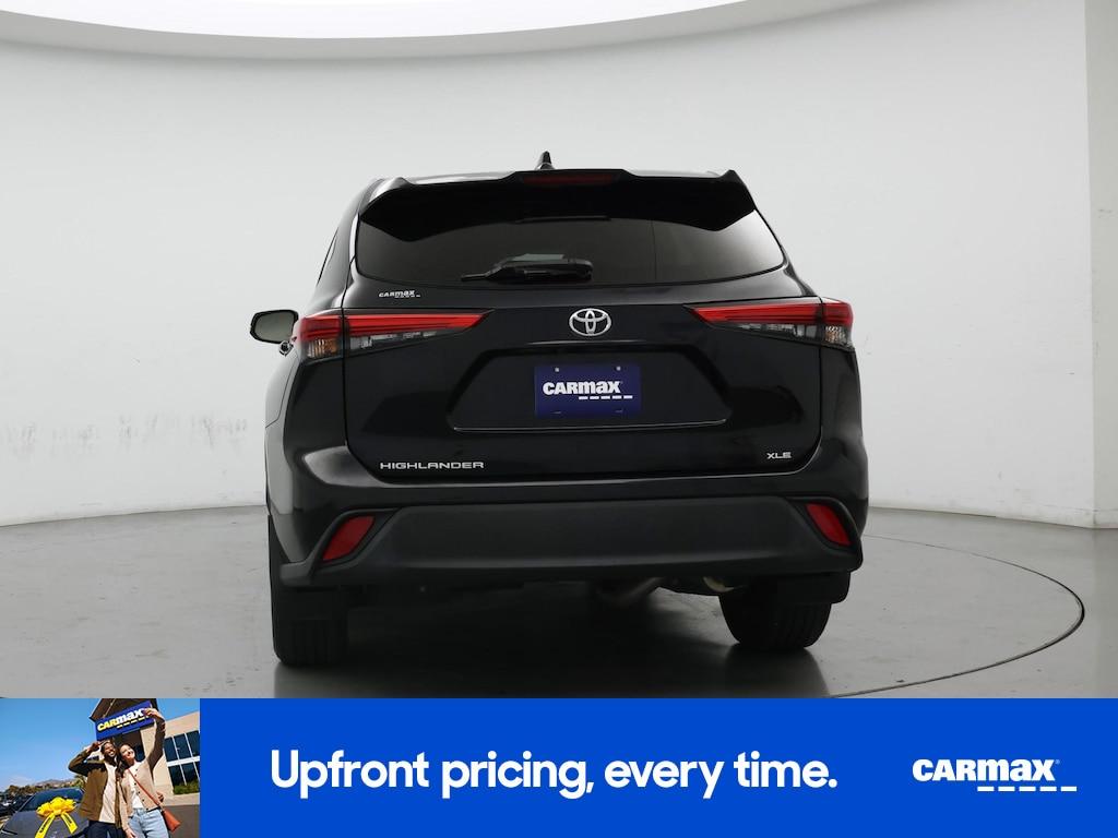 used 2021 Toyota Highlander car, priced at $34,998