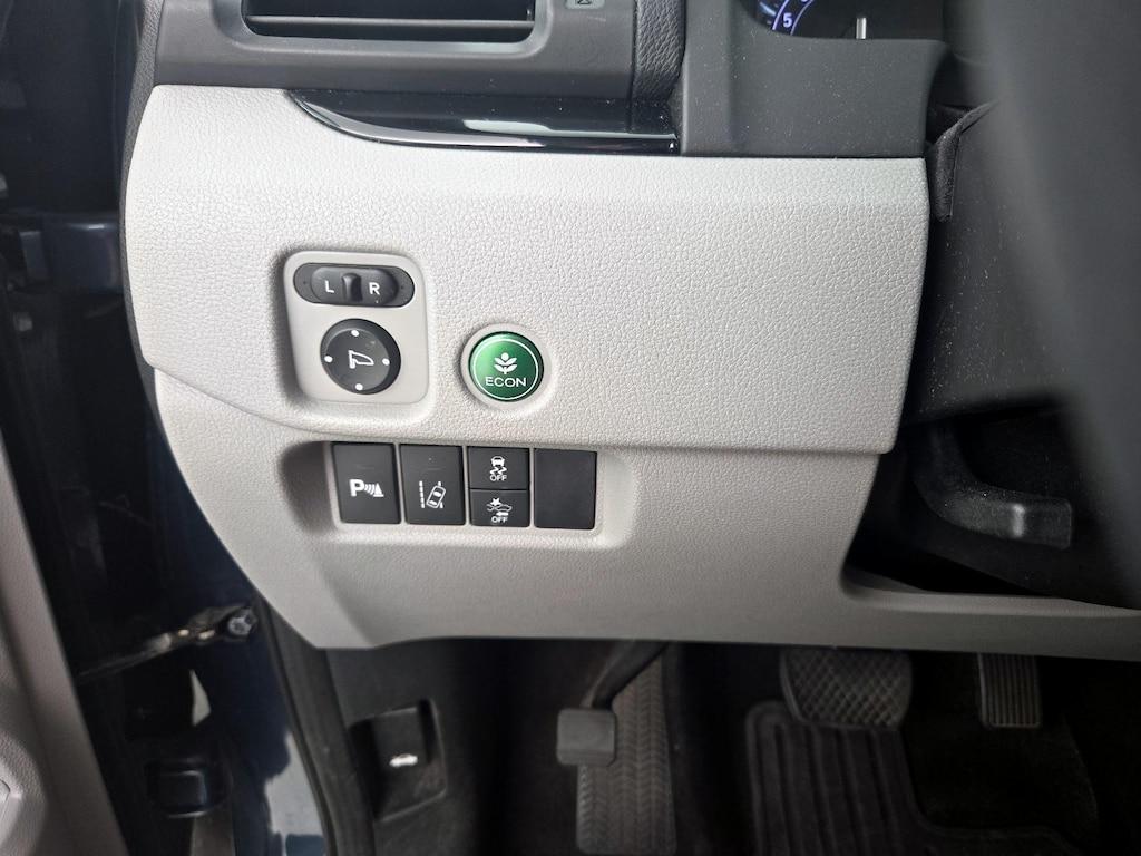 used 2017 Honda Pilot car, priced at $23,998