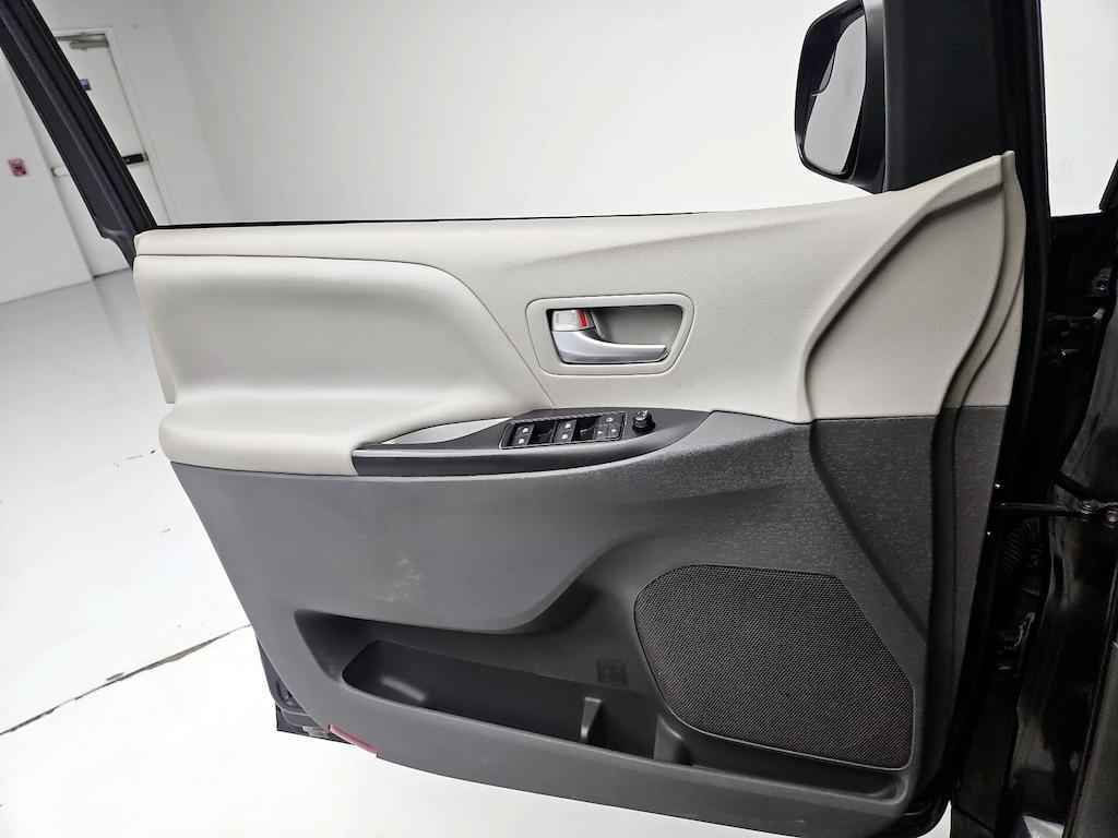 used 2018 Toyota Sienna car, priced at $24,998
