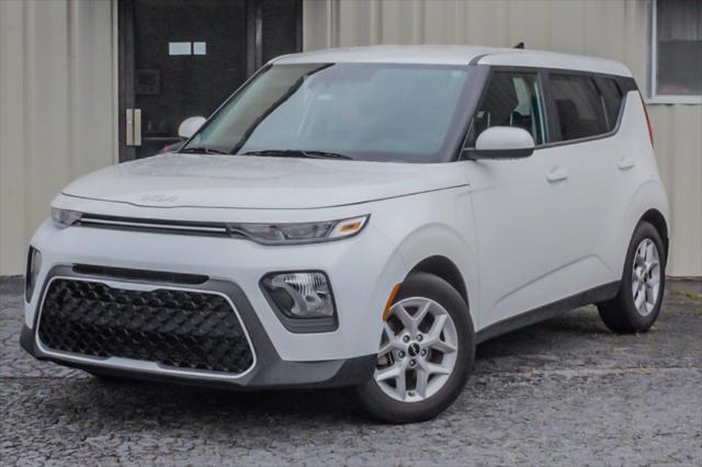 used 2022 Kia Soul car, priced at $15,995