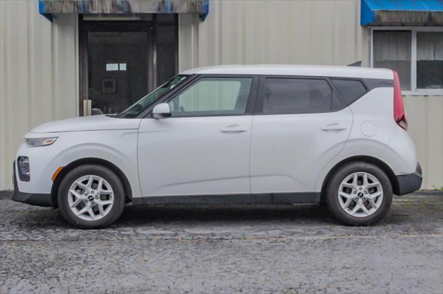 used 2022 Kia Soul car, priced at $15,995