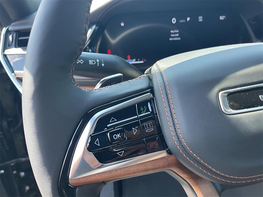 new 2025 Jeep Grand Cherokee car, priced at $67,360