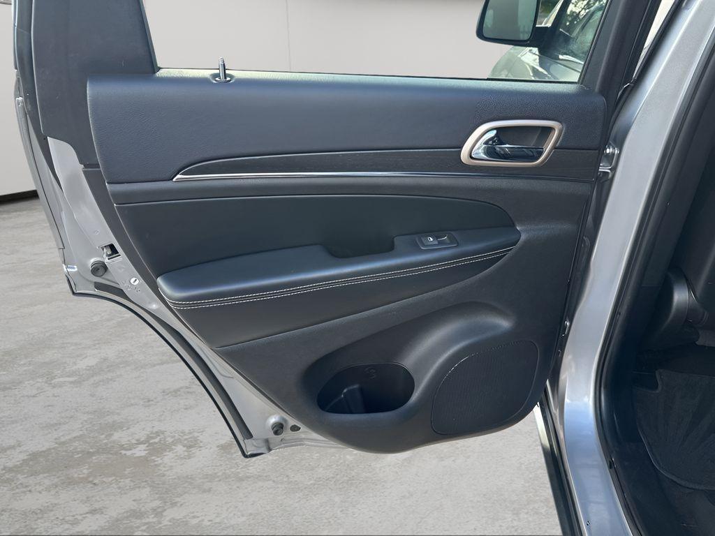 used 2015 Jeep Grand Cherokee car