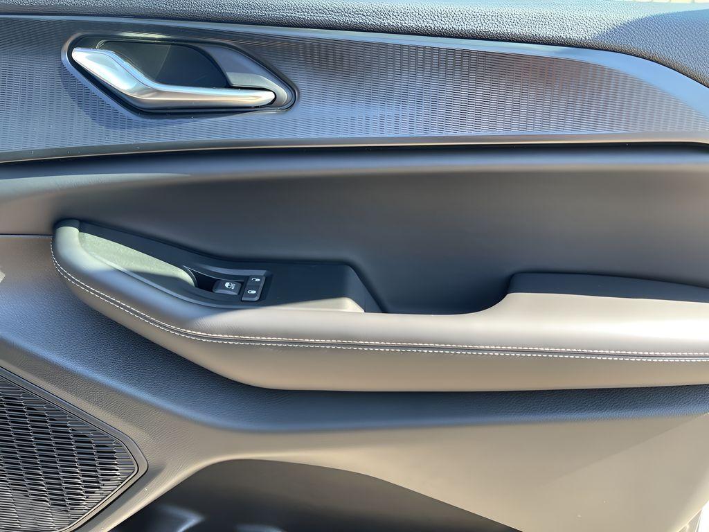 new 2025 Jeep Grand Cherokee car, priced at $37,845