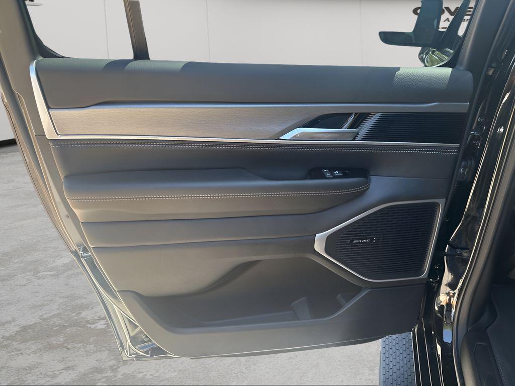 new 2025 Jeep Wagoneer L car, priced at $74,447