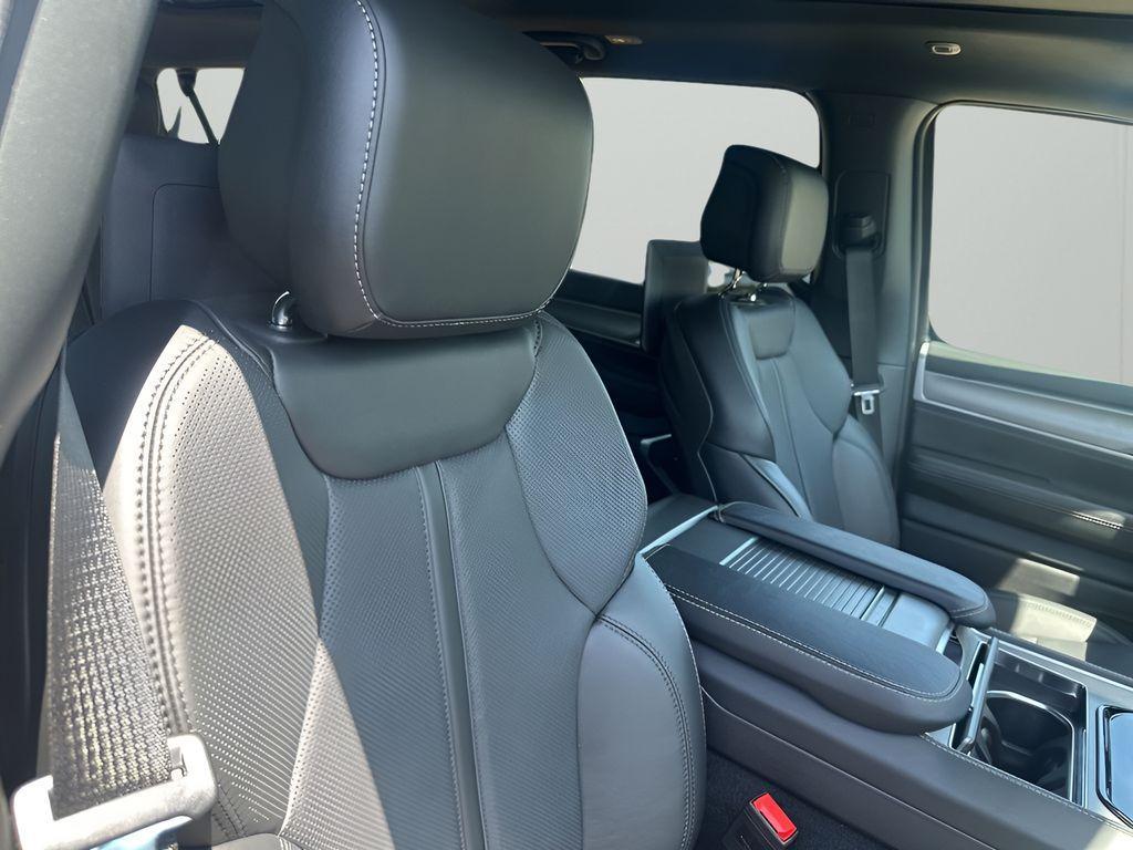 new 2025 Jeep Wagoneer L car, priced at $74,447