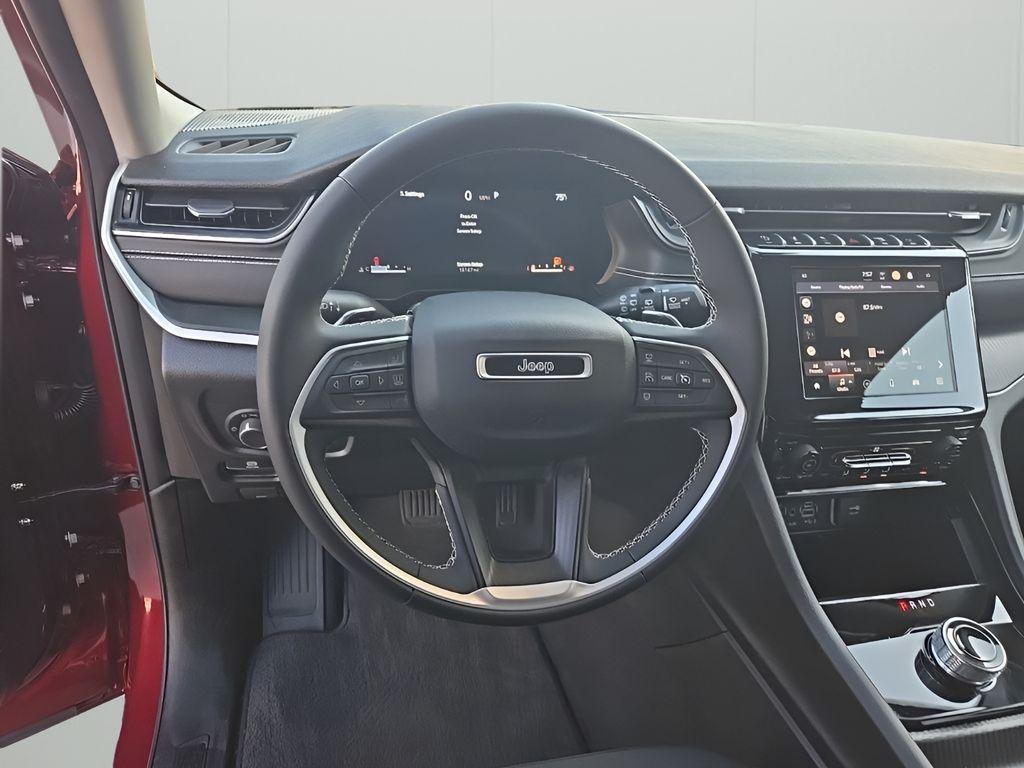 used 2024 Jeep Grand Cherokee car, priced at $32,485