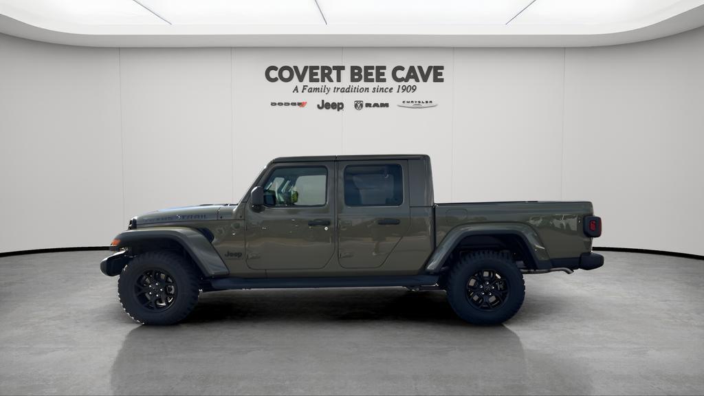 new 2025 Jeep Gladiator car, priced at $44,205