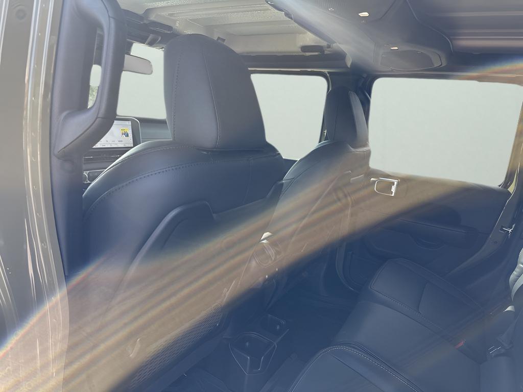 new 2025 Jeep Gladiator car, priced at $44,205