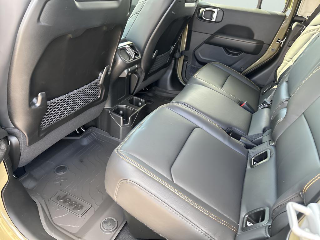 new 2025 Jeep Gladiator car, priced at $44,205