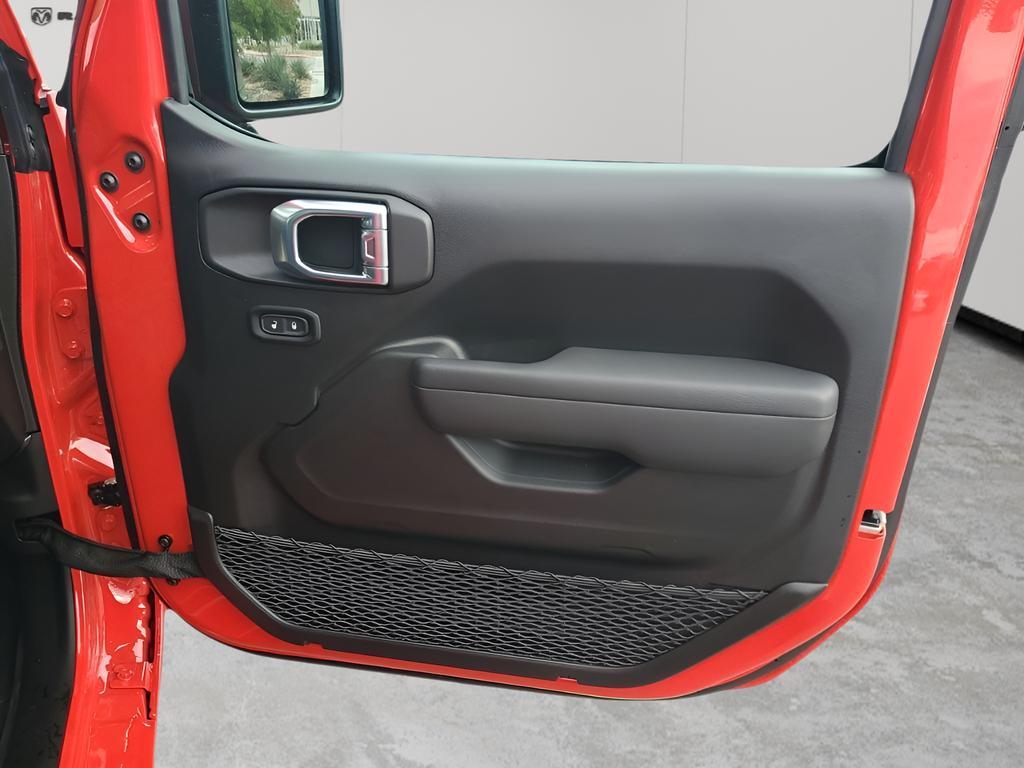 new 2026 Jeep Wrangler car, priced at $43,980