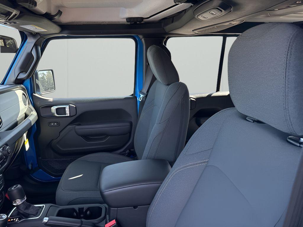 new 2025 Jeep Wrangler car, priced at $51,080