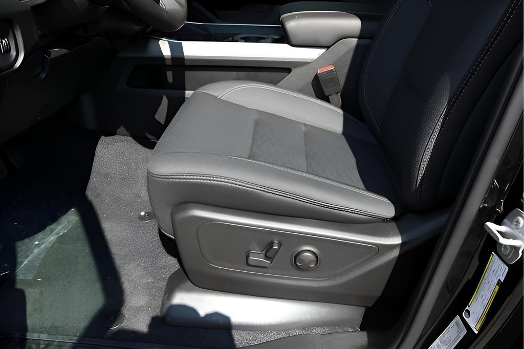 new 2025 Ram 1500 car, priced at $46,470