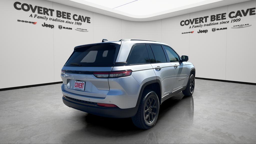 new 2025 Jeep Grand Cherokee car, priced at $39,991