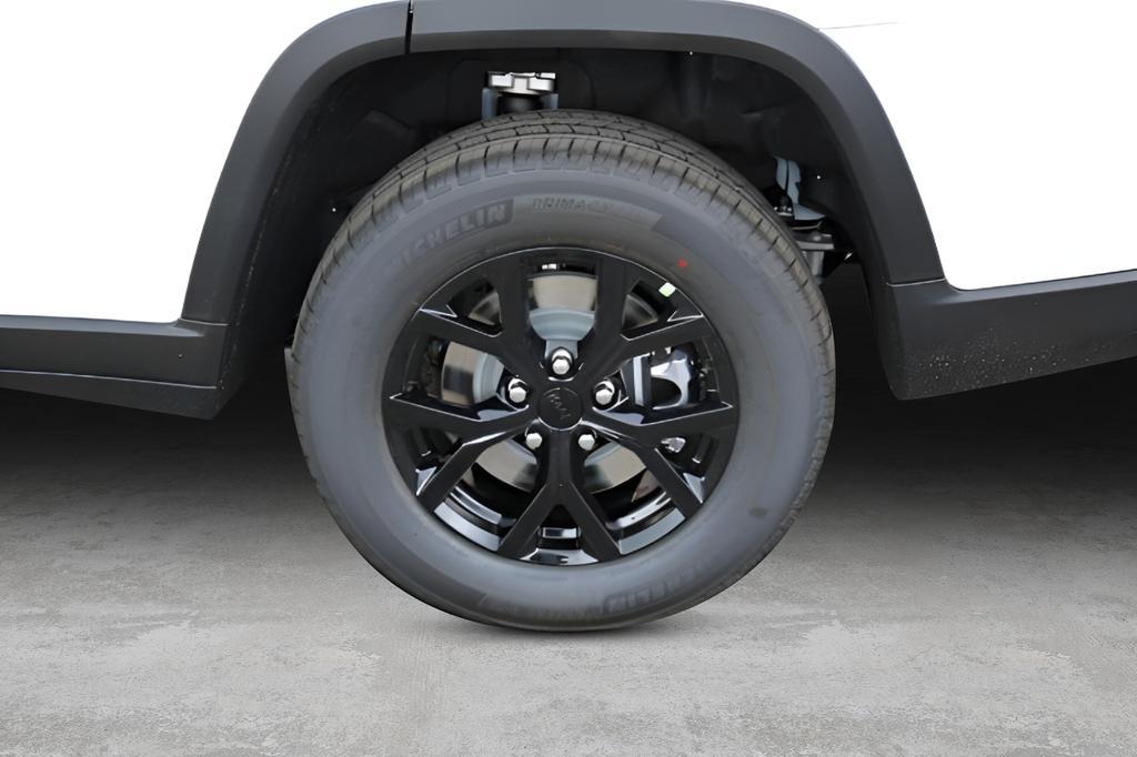 new 2025 Jeep Grand Cherokee L car, priced at $39,000