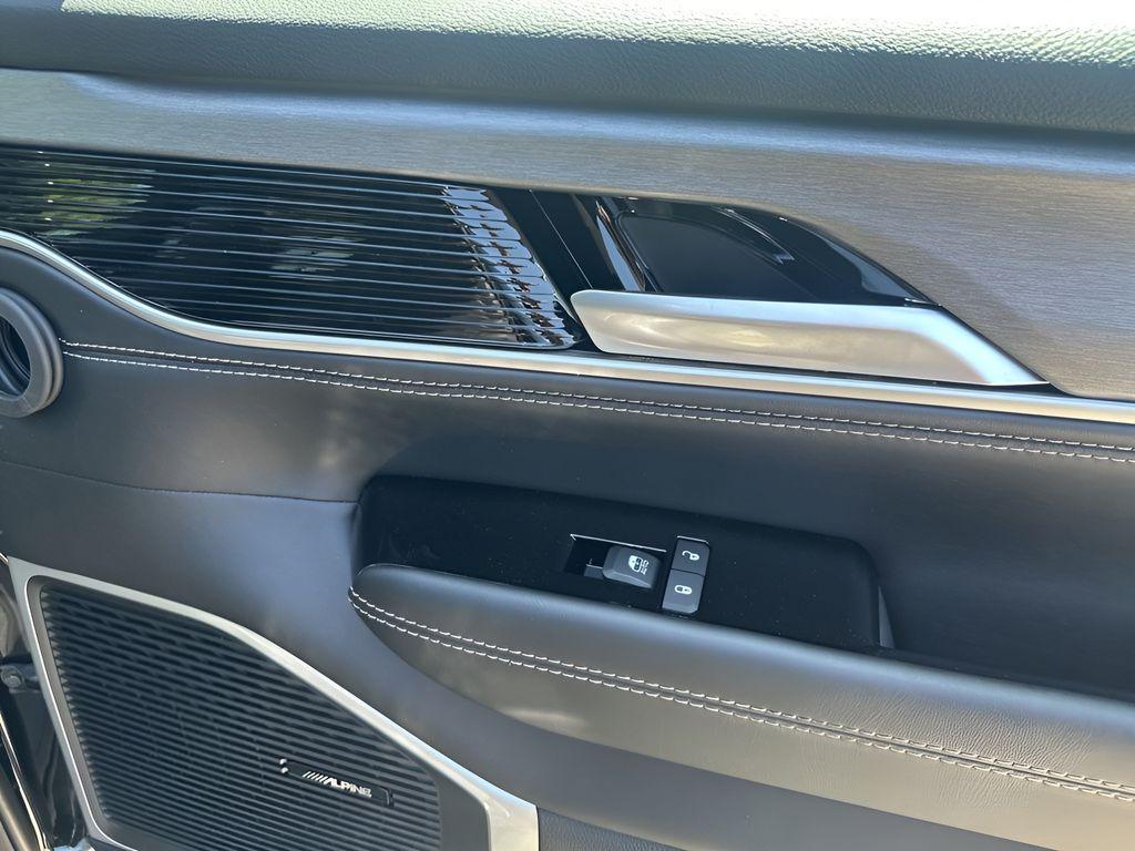 new 2025 Jeep Wagoneer L car, priced at $73,947