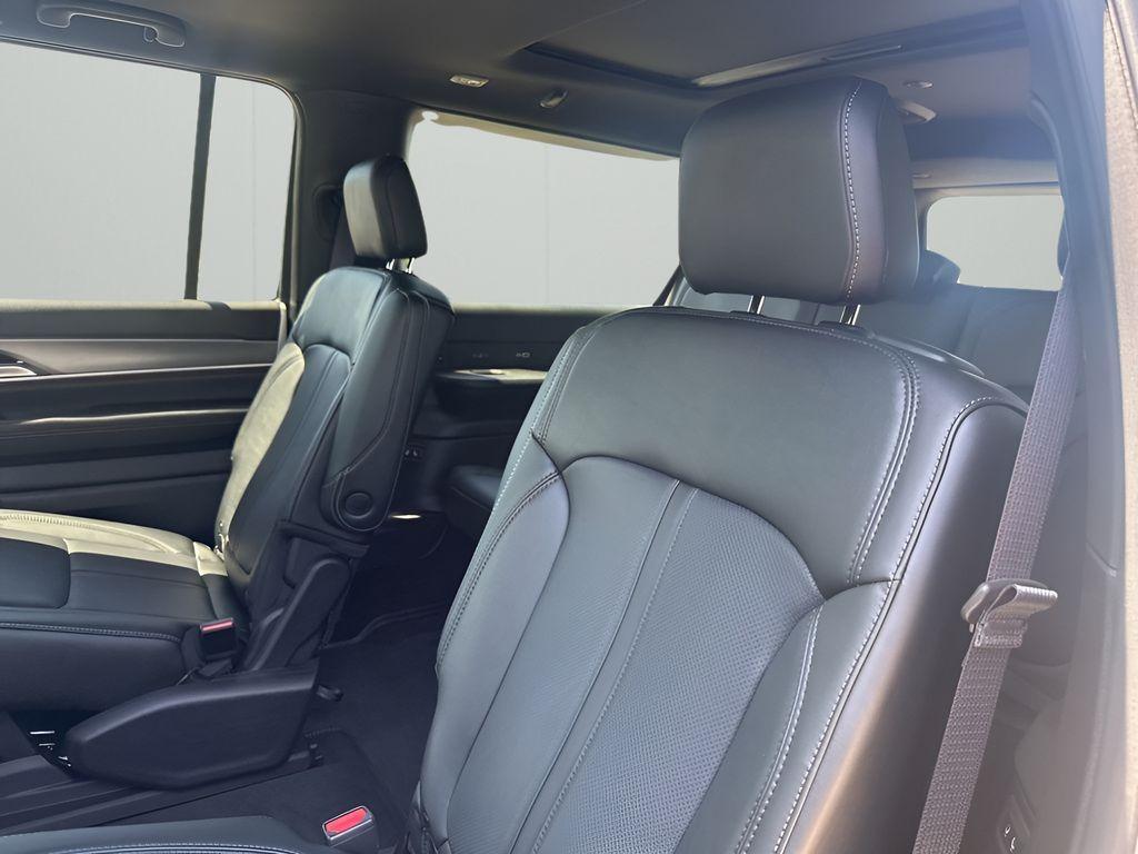 new 2025 Jeep Wagoneer L car, priced at $73,947