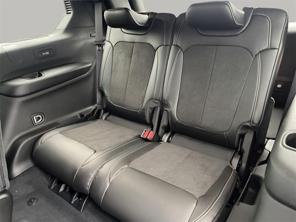 new 2025 Jeep Grand Cherokee L car, priced at $39,469