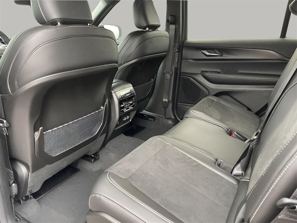 new 2025 Jeep Grand Cherokee L car, priced at $39,469