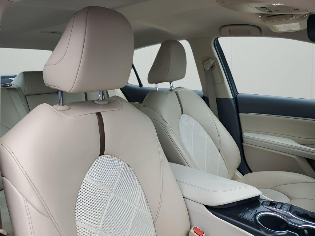 used 2018 Toyota Camry car, priced at $21,436