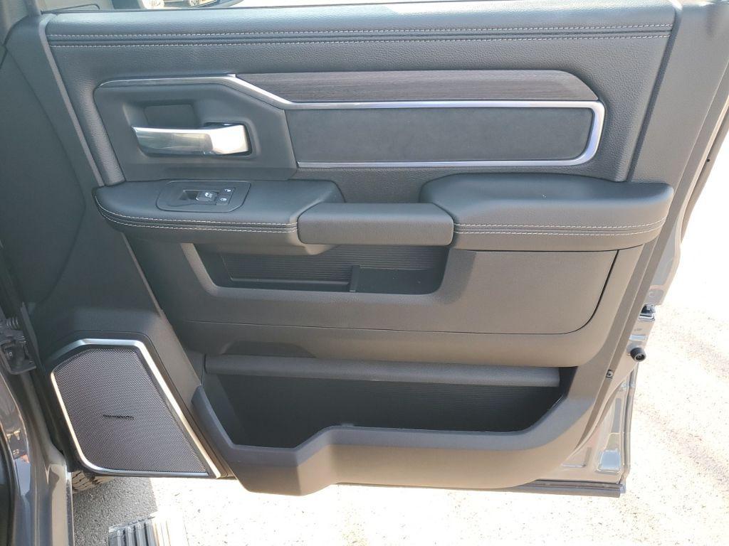 new 2025 Ram 2500 car, priced at $81,607