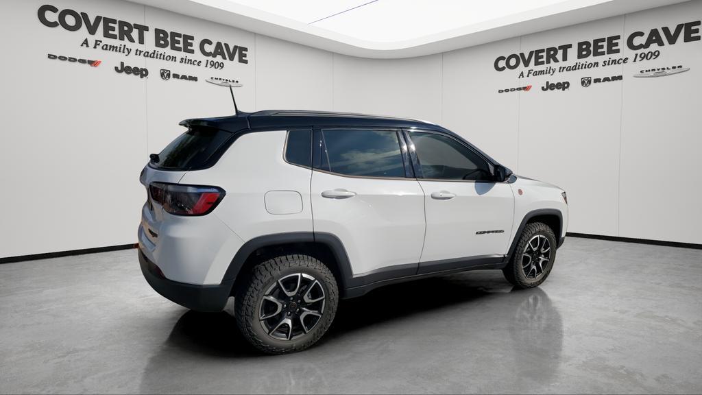 new 2026 Jeep Compass car, priced at $33,459