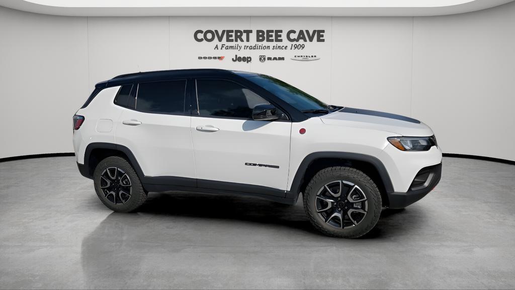 new 2026 Jeep Compass car, priced at $33,459