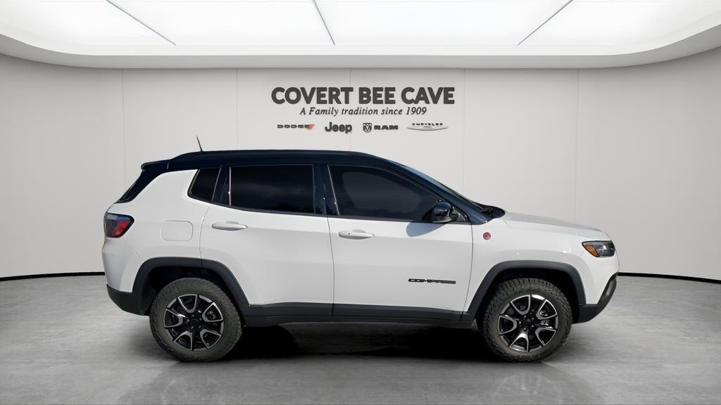 new 2026 Jeep Compass car, priced at $33,459