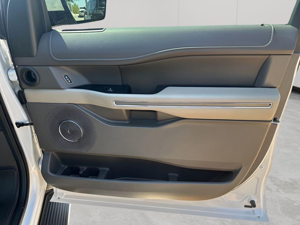 used 2018 Ford Expedition car, priced at $20,725
