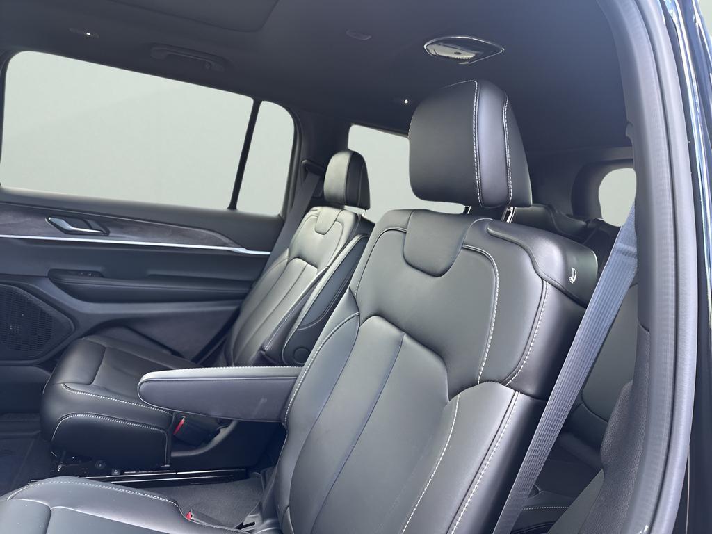 new 2025 Jeep Grand Cherokee L car, priced at $46,501