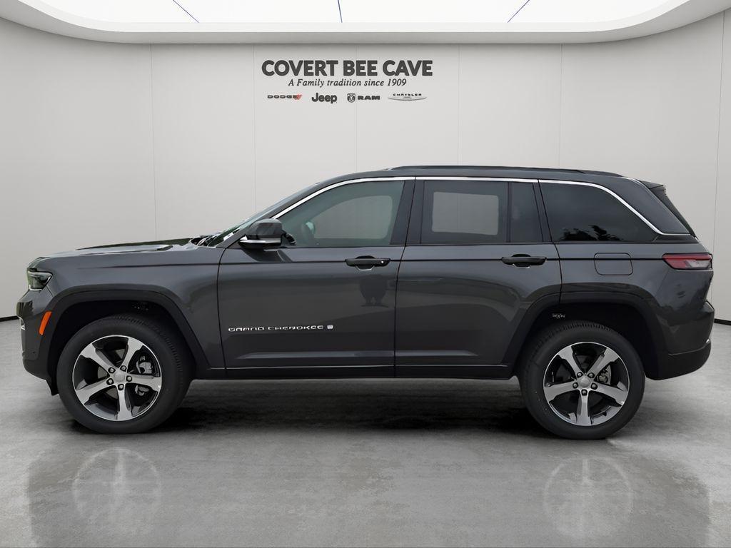 new 2025 Jeep Grand Cherokee car, priced at $50,946