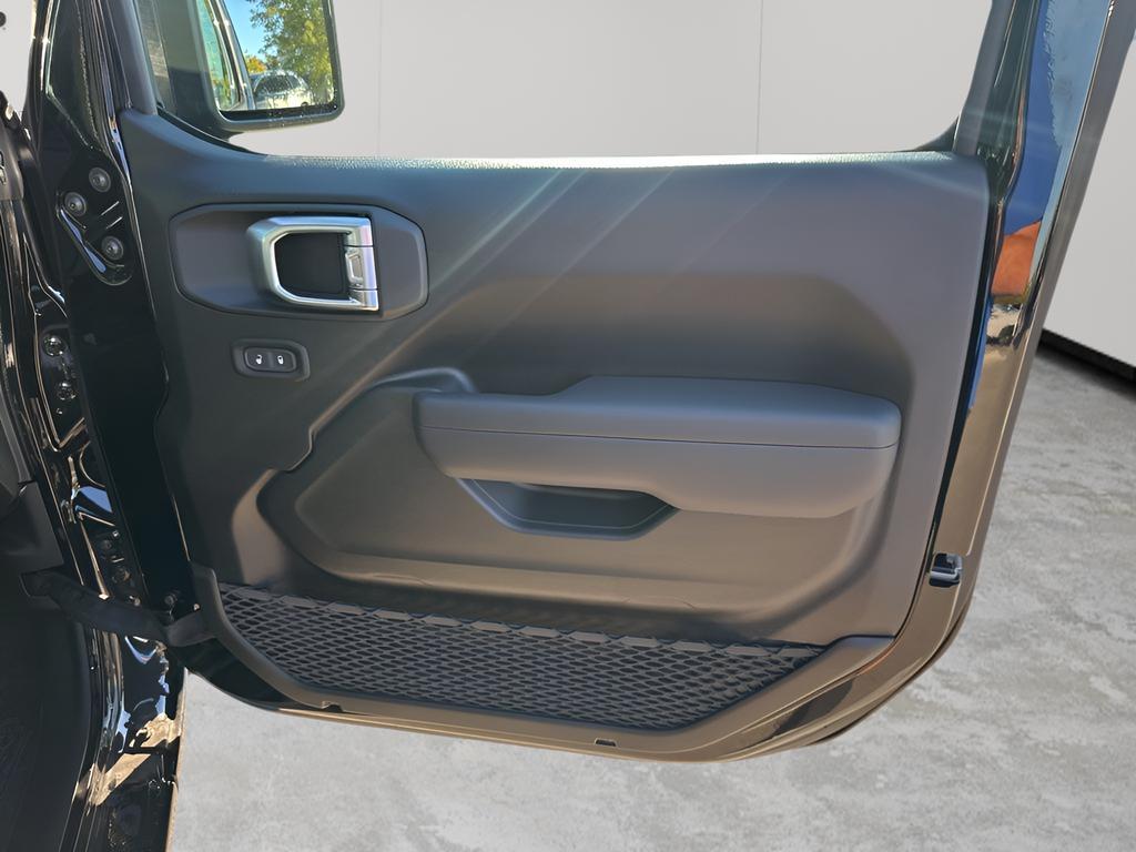 new 2026 Jeep Wrangler car, priced at $41,387